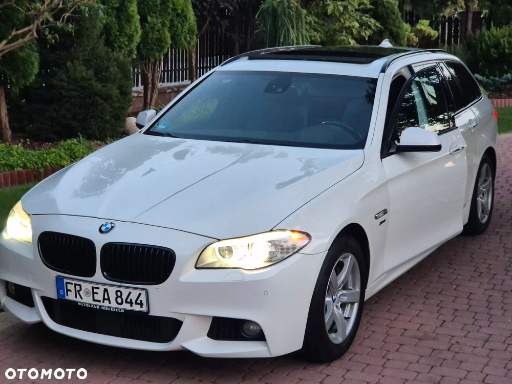 BMW Seria 5 525d xDrive - 31