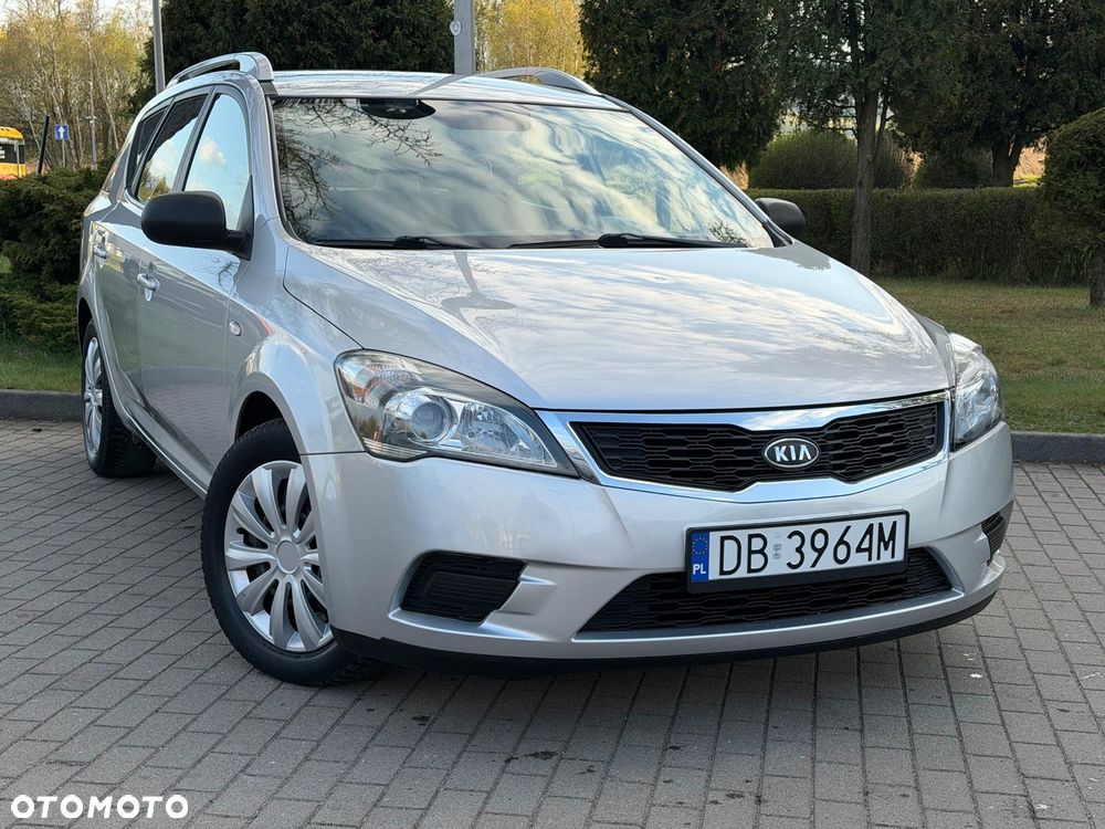 Kia Ceed 1.6 CRDi 90 Vision - 13
