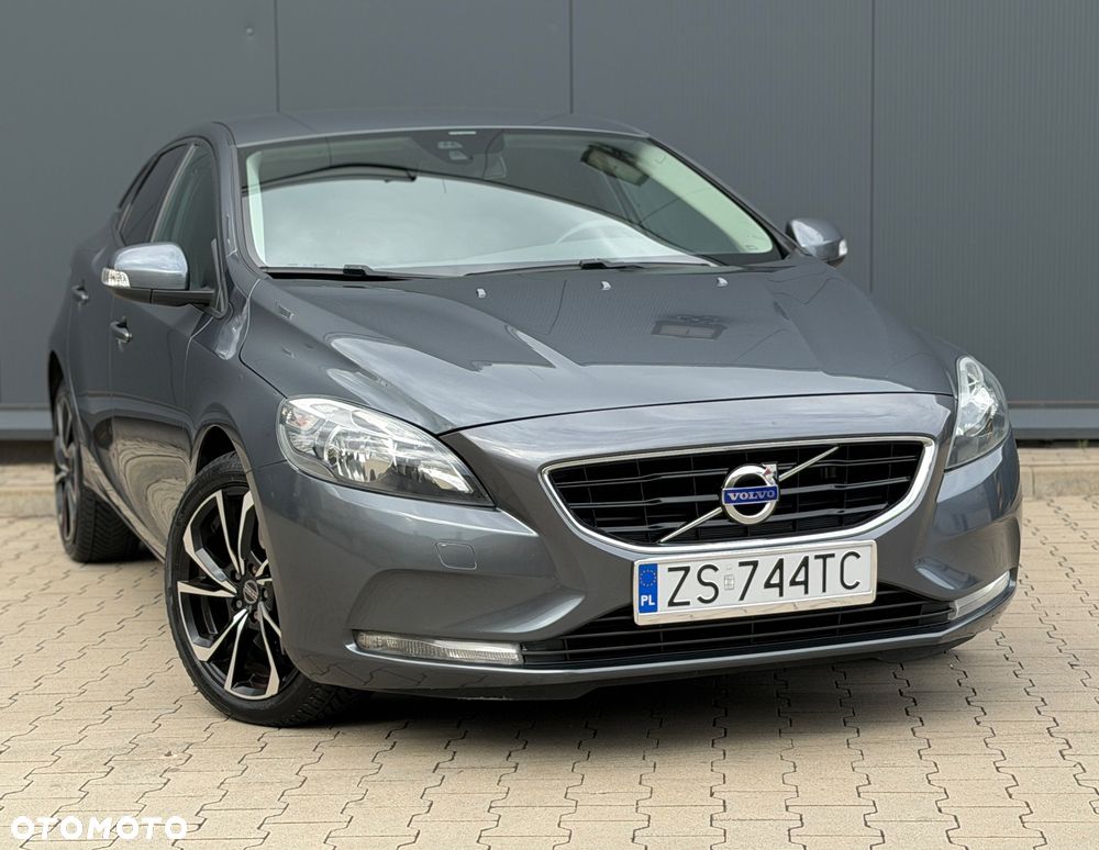 Volvo V40 T3 Momentum - 3