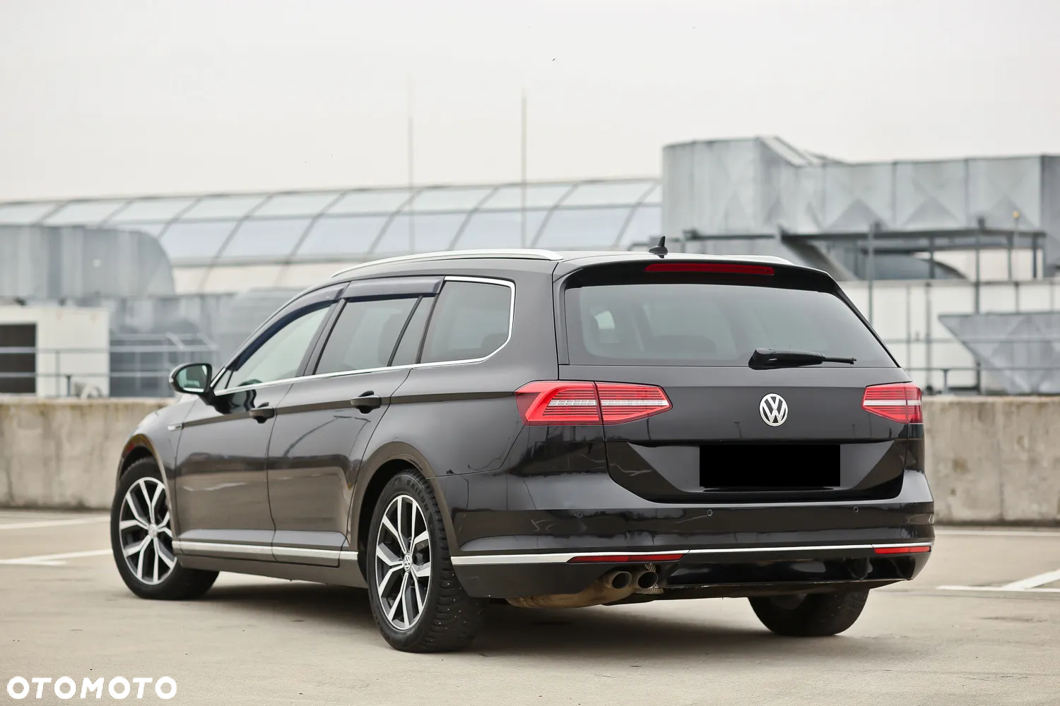 Volkswagen Passat Variant 2.0 TDI SCR 4Motion DSG Highline - 13