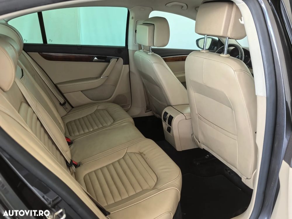 Volkswagen Passat 2.0 TDI BlueMotion Tehnology Highline DSG - 28