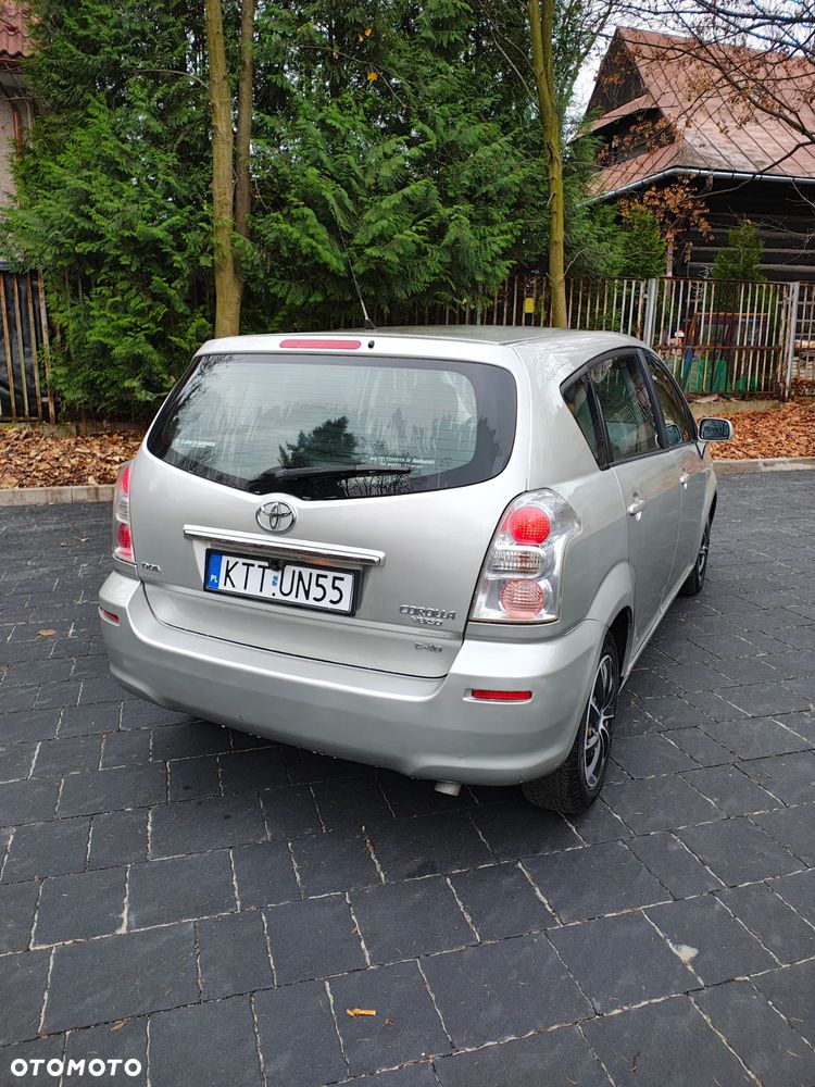 Toyota Corolla Verso 2.2 D-4D - 7