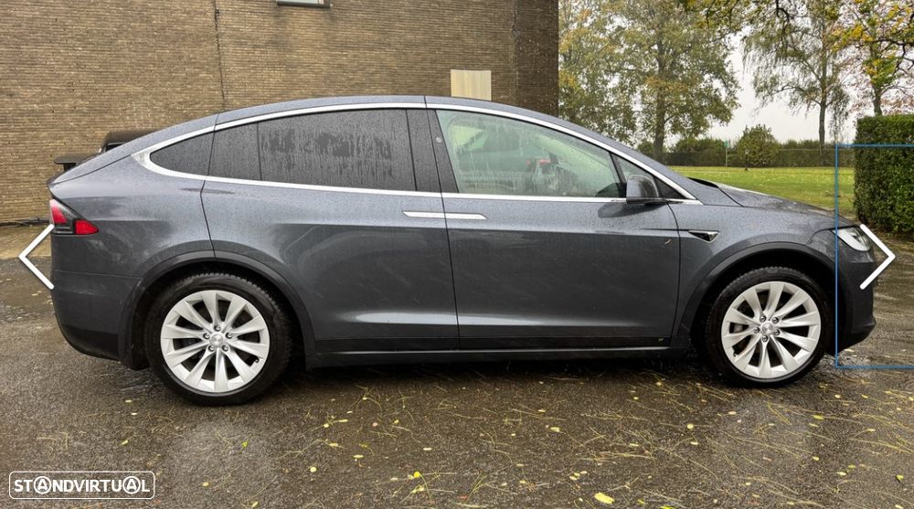 Tesla Model X 100D - 5