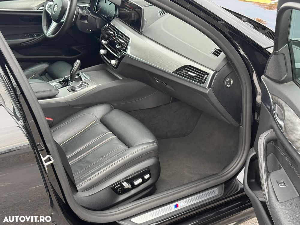 BMW Seria 5 525d Aut. Sport Line - 7