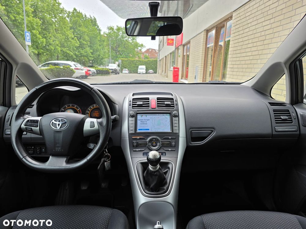 Toyota Auris 1.33 Dual-VVT-i Design Edition - 26