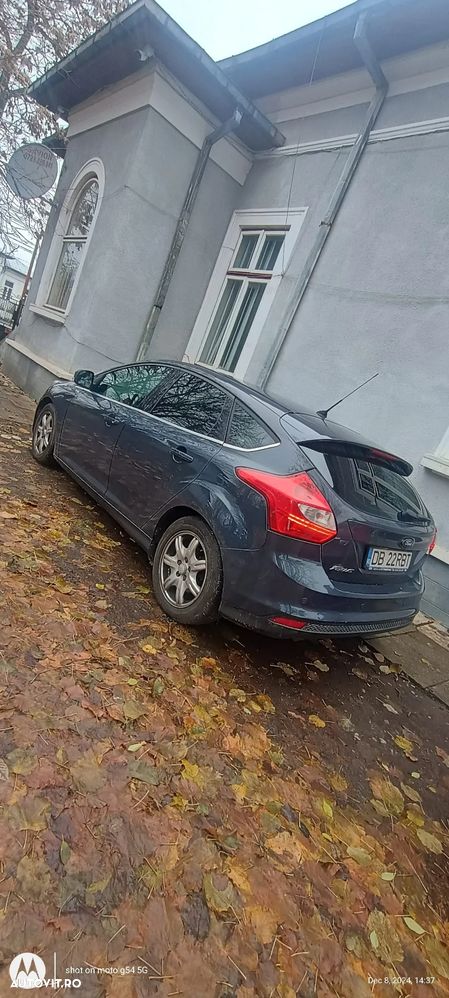 Ford Focus 1.6 TDCI DPF Titanium - 9