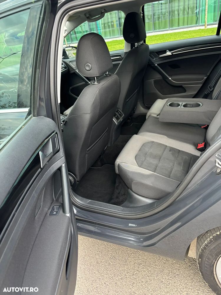 Volkswagen Golf 2.0 TDI SCR DSG Highline - 17
