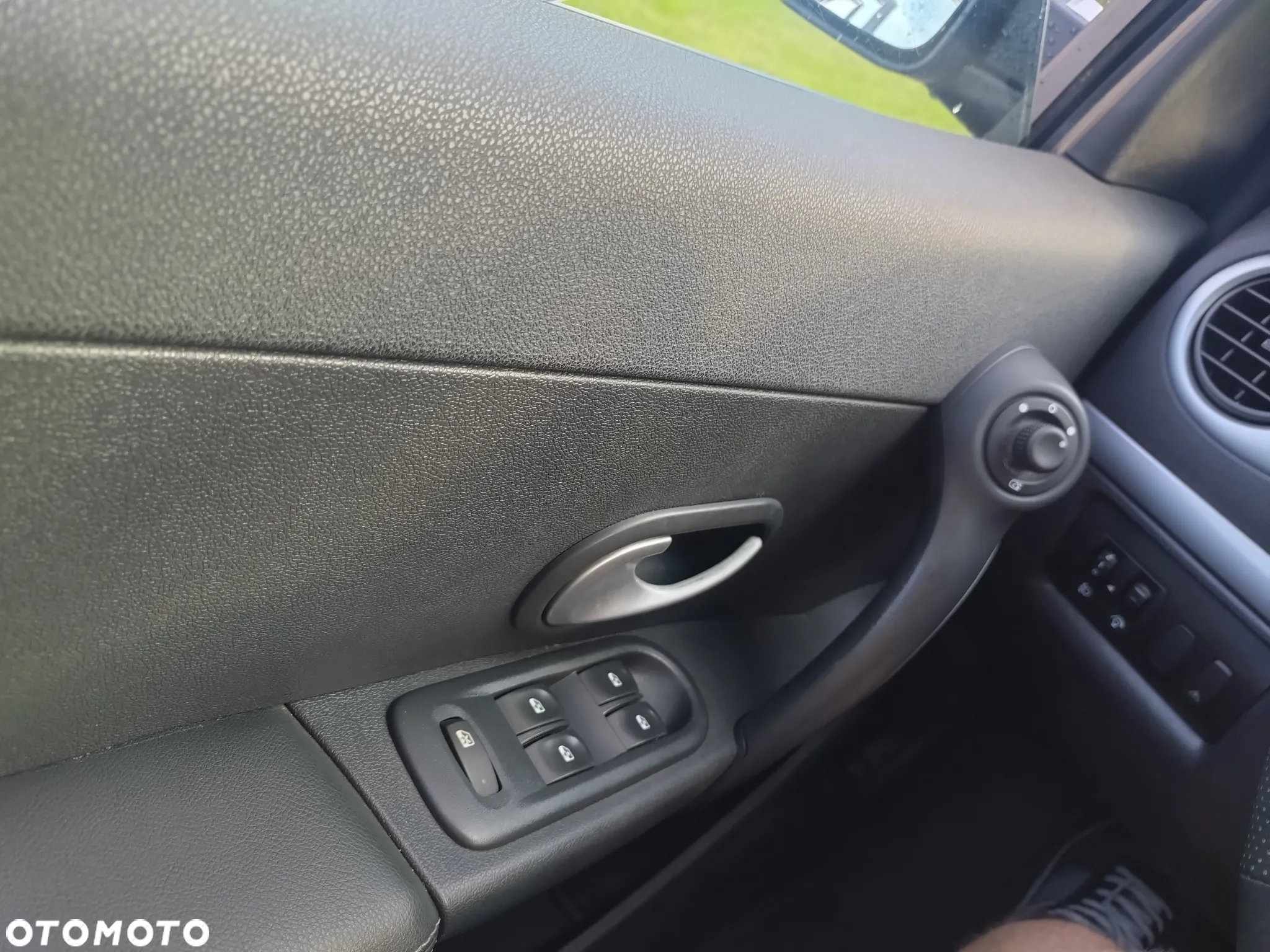 Renault Clio 1.6 16V 130 GT - 39