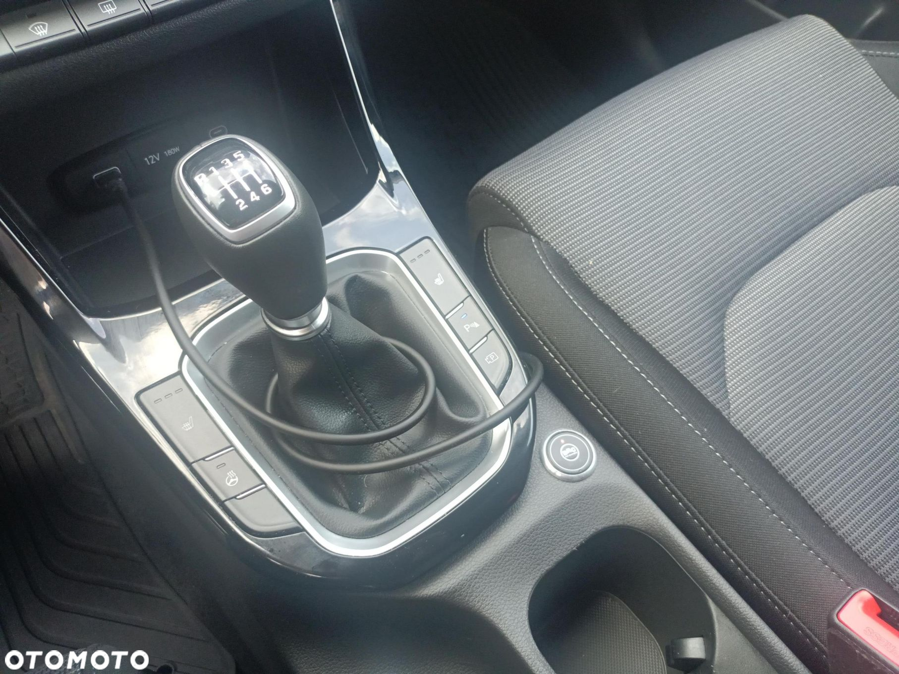 Hyundai i30 1.5 DPI Pure - 16