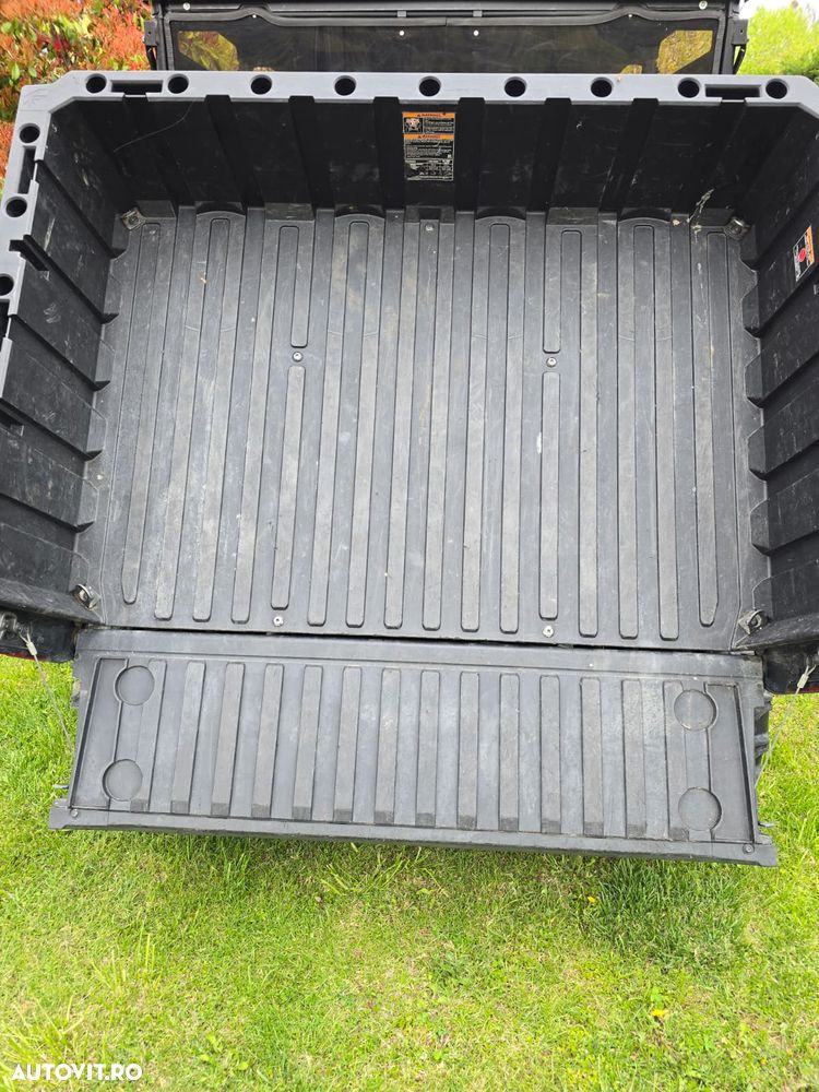 Polaris Ranger XP - 12