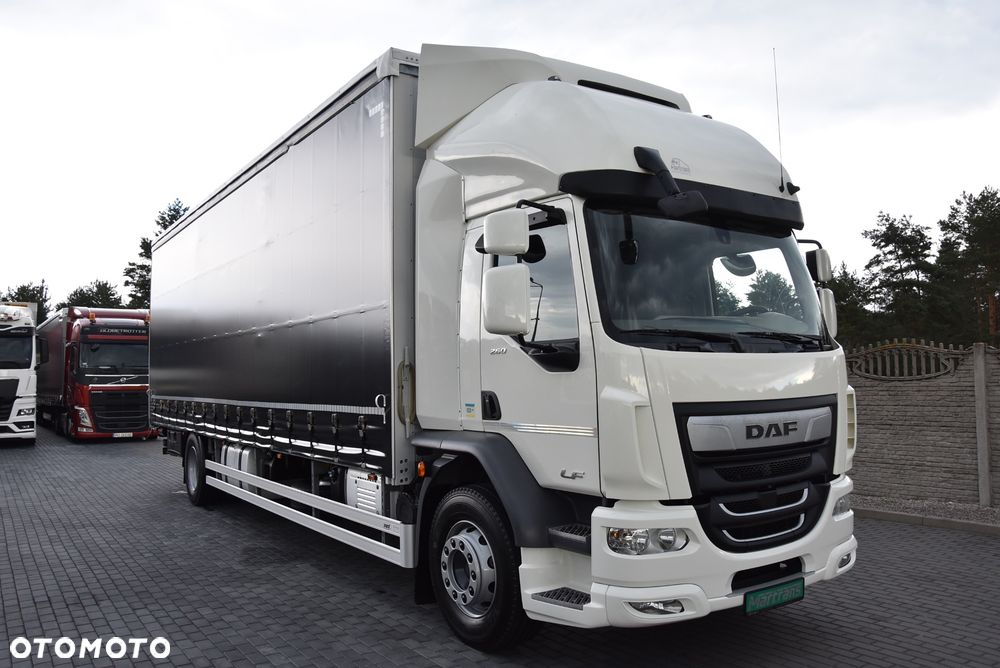DAF LF 260 / DMC 18000 KG / FIRANA 9,0 M / 22 EUROPALETY / WINDA DHOLLANDIA 2000 TONY UDŻWIGU / AUTOMAT / STAN IDEALNY/ SOLON  POLSKA  !! - 3