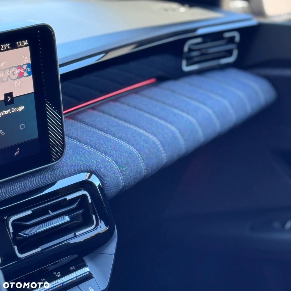 Renault 5 40kWh Urban Range Techno - 11