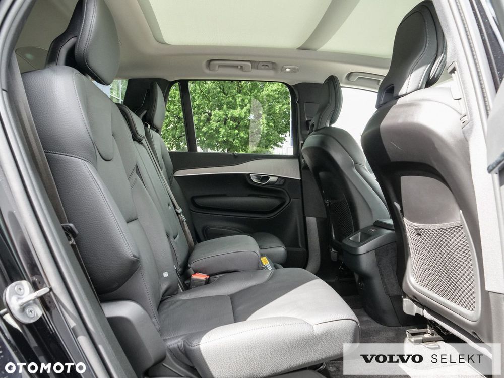 Volvo XC 90 - 32