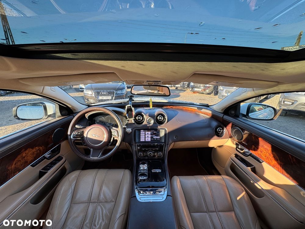 Jaguar XJ 3.0 T AWD Portfolio - 7