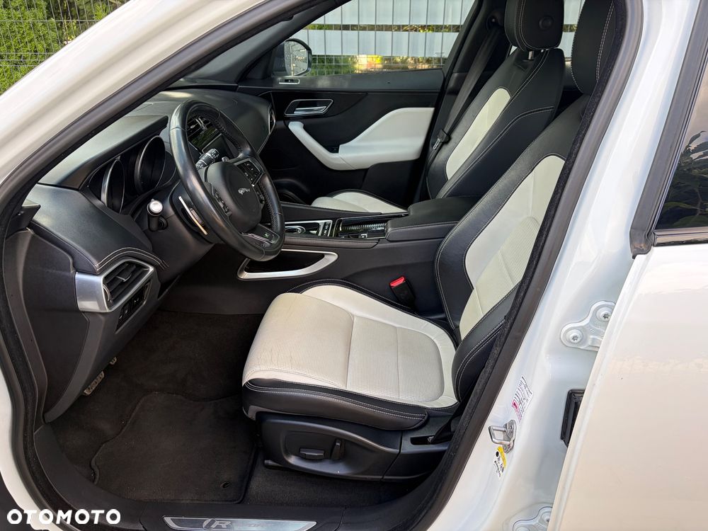 Jaguar F-Pace 2.0 i4D AWD R-Sport - 15