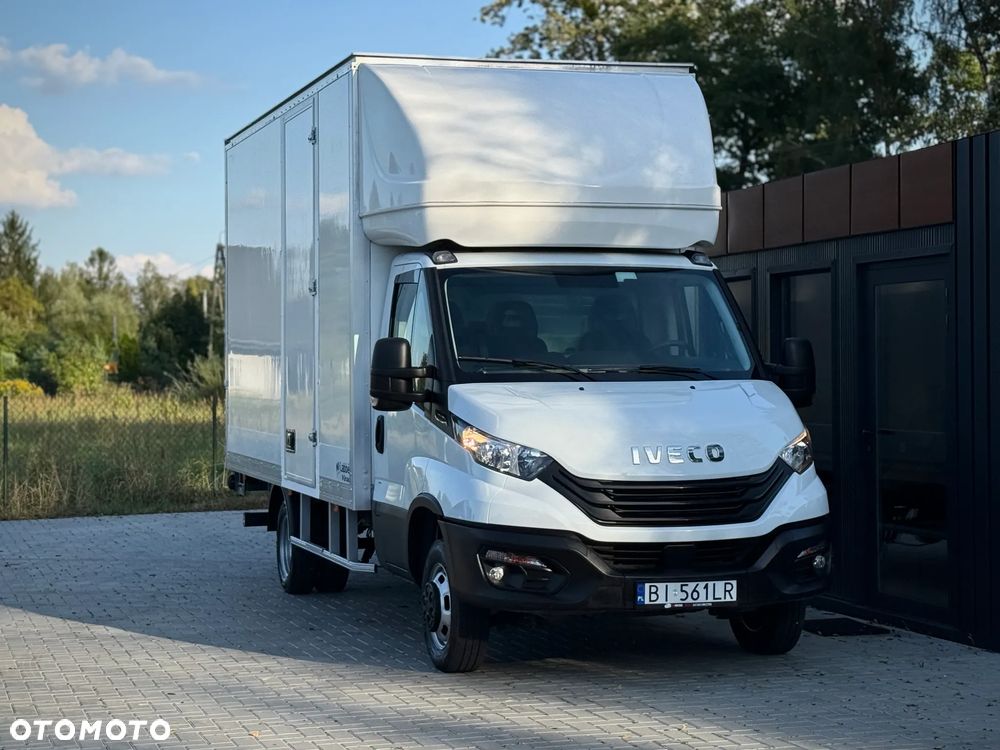 Iveco Daily 35C18 3.0 HPI 180KM / 2023 Rok Produkcji / Kontener 4,7m + Winda 750KG / 93.090KM PRZEBIEG / Automat Hi-Matic / ZAREJESTROWANY W PL - 3