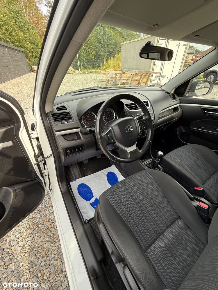 Suzuki Swift 1.2 Dualjet Allgrip Comfort - 10