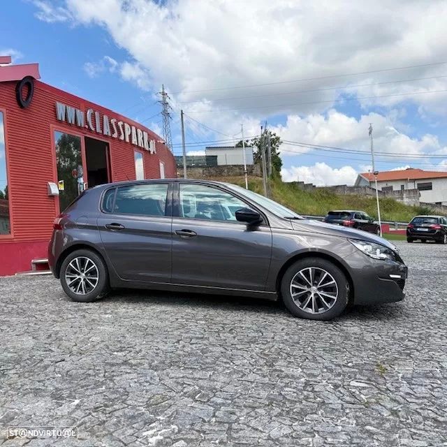 Peugeot 308 1.2 VTi Access - 4