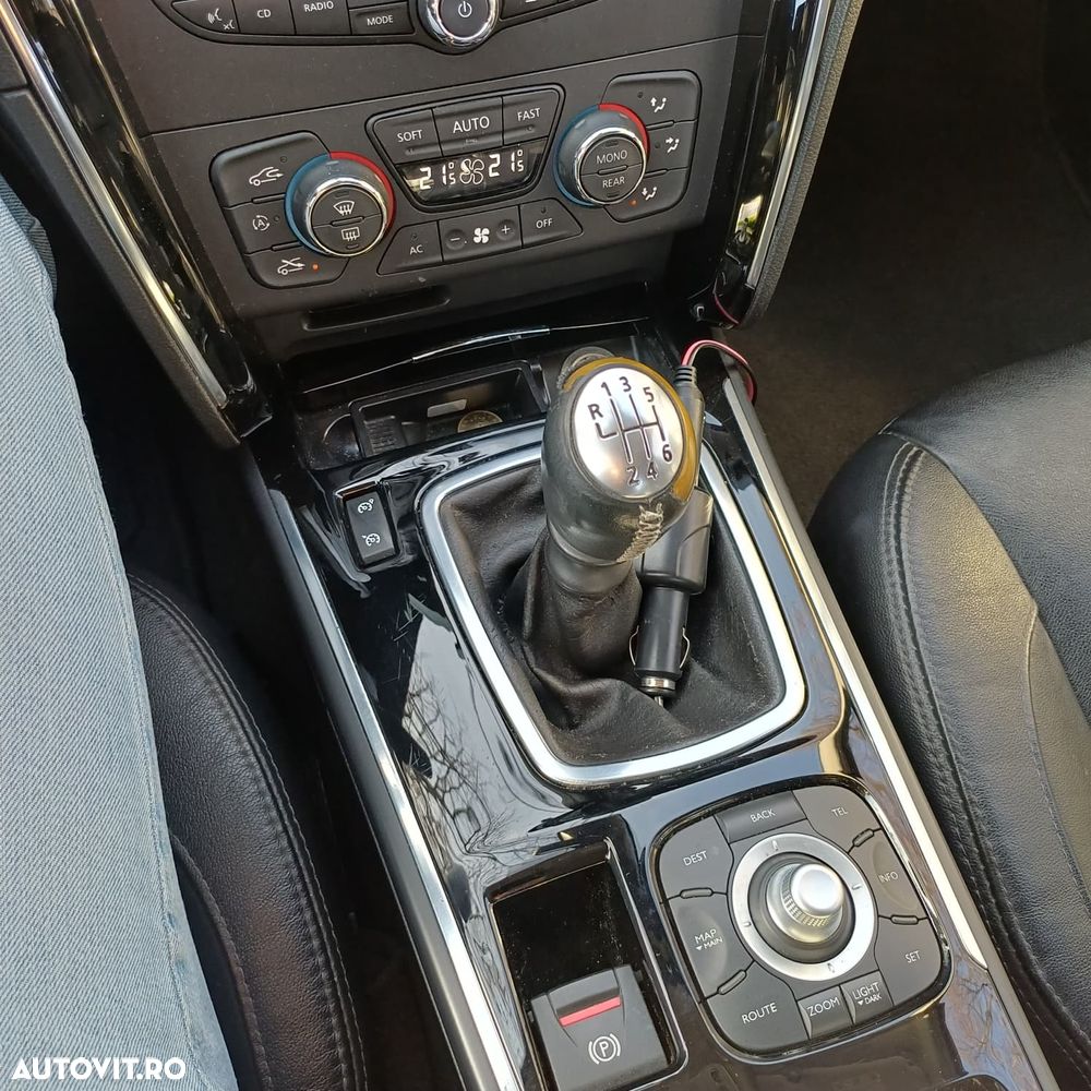 Renault Latitude 2.0 dCi Initiale - 16