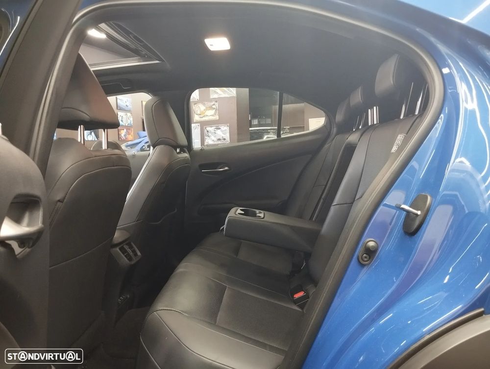 Lexus UX Luxury+TAE+JLL18 — fotografia 20