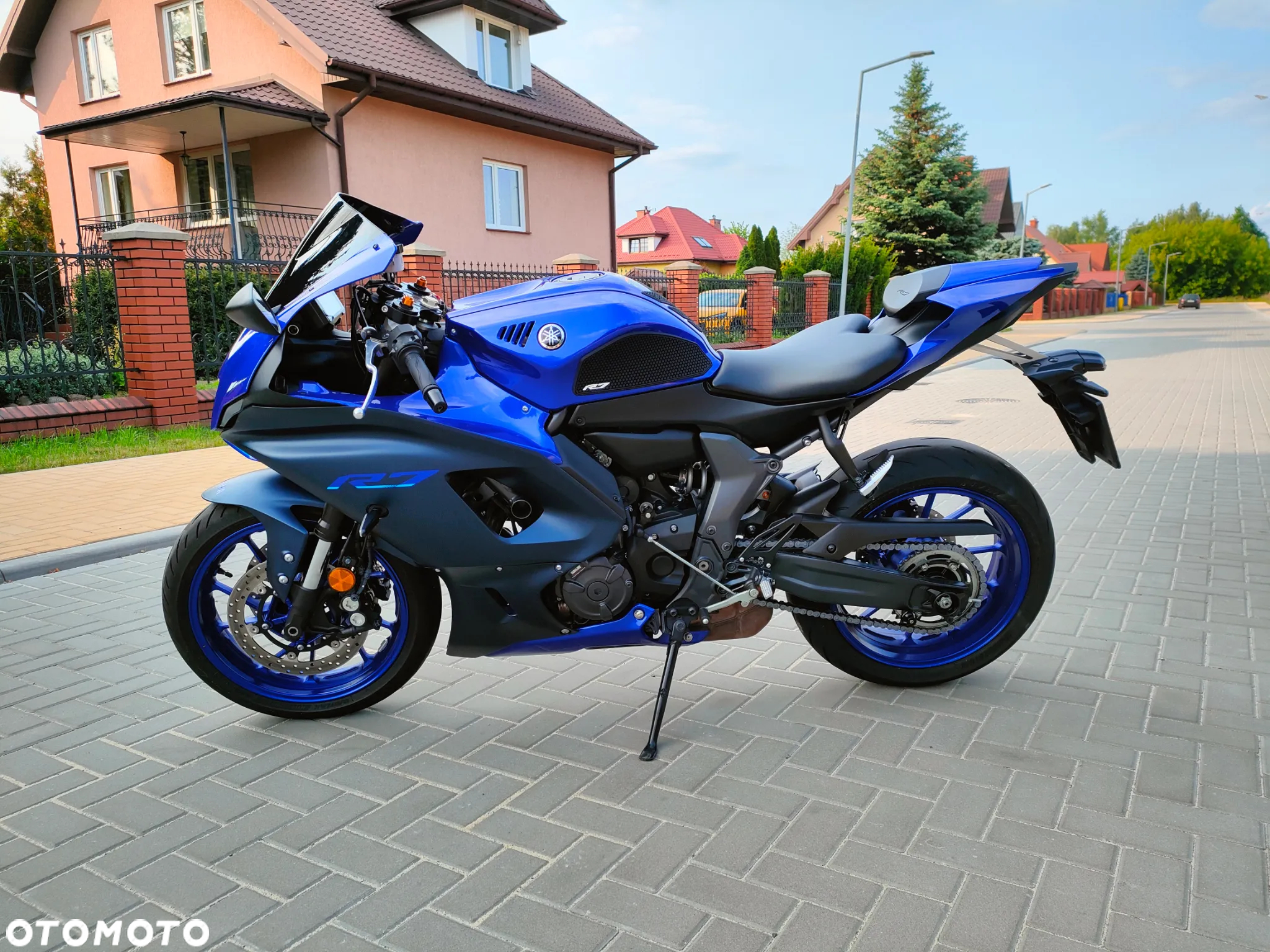 Yamaha R7 - 2