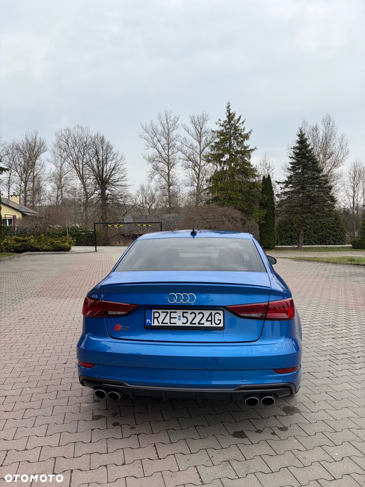Audi S3 S tronic - 19