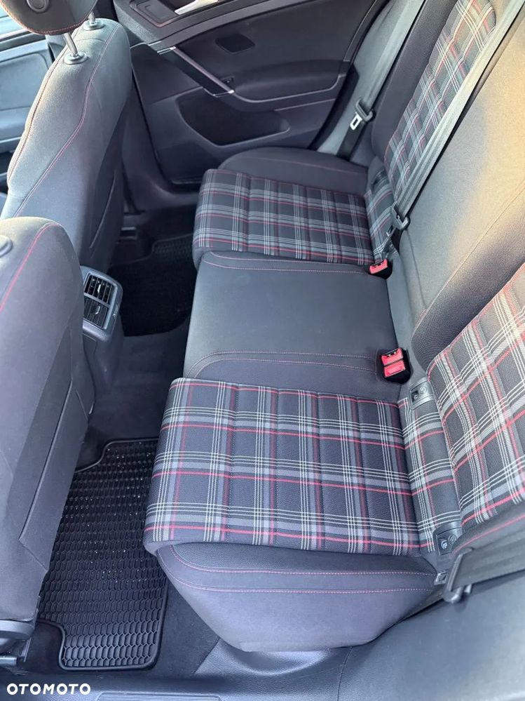 Volkswagen Golf VII 2.0 TSI BMT GTI - 19