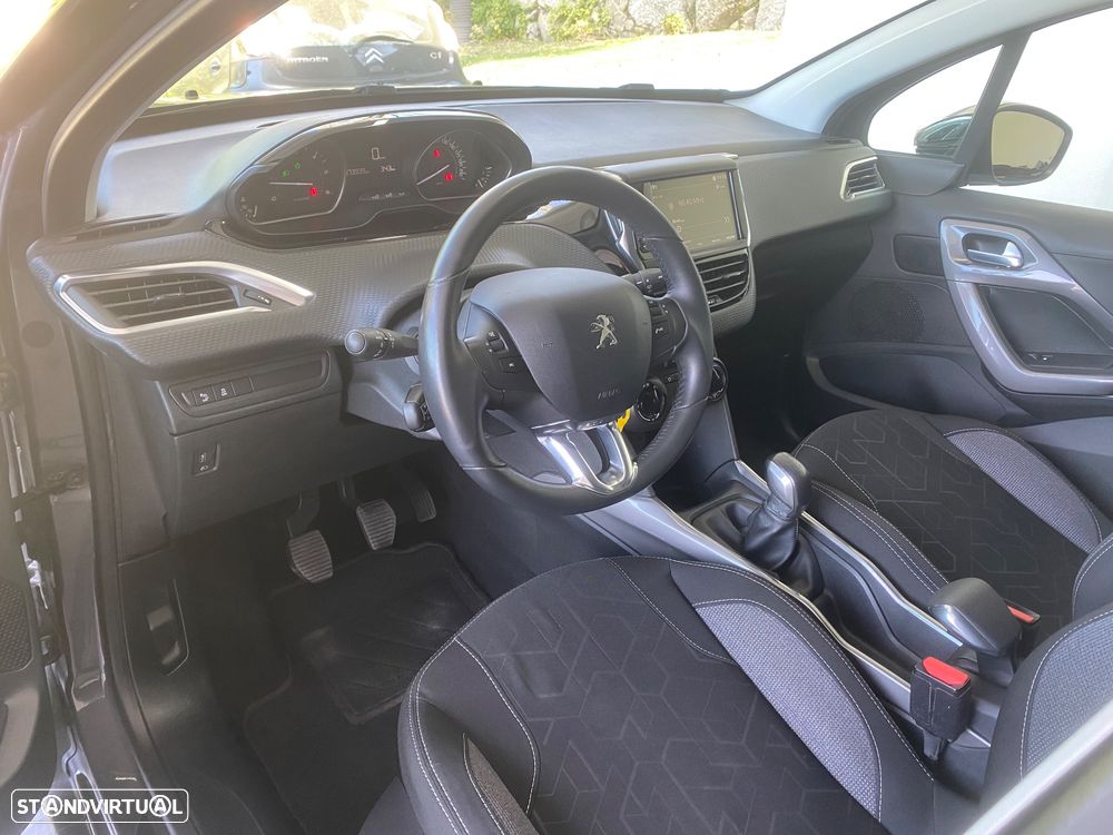 Peugeot 2008 1.6 BlueHDi Style - 13