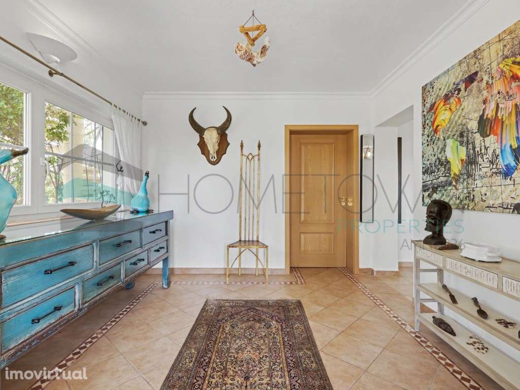 Moradia V5 de excelência com jardim amplo, piscina e ambiente privado - Grande imagem: 3/55