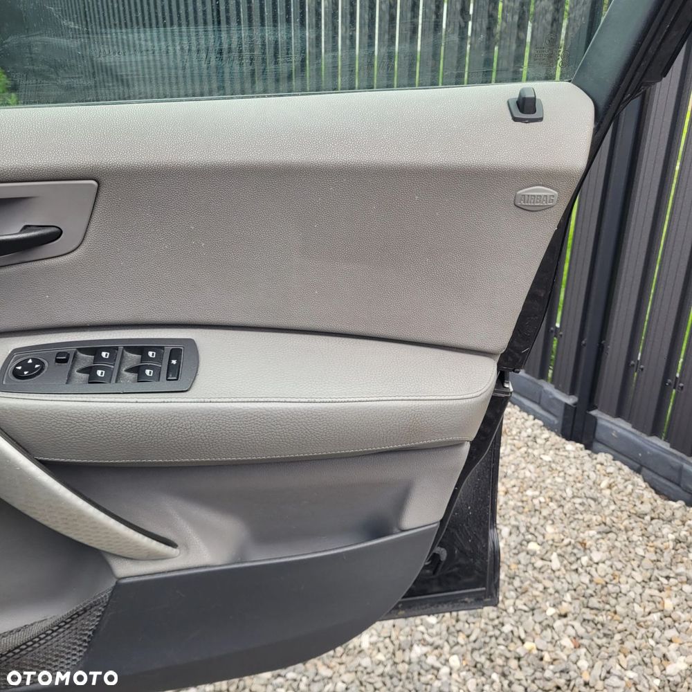 BOCZEK PRAWY PRZÓD PRZEDNI BMW X3 E83 EUROPA AMBIENTE GRAU C109 - 3