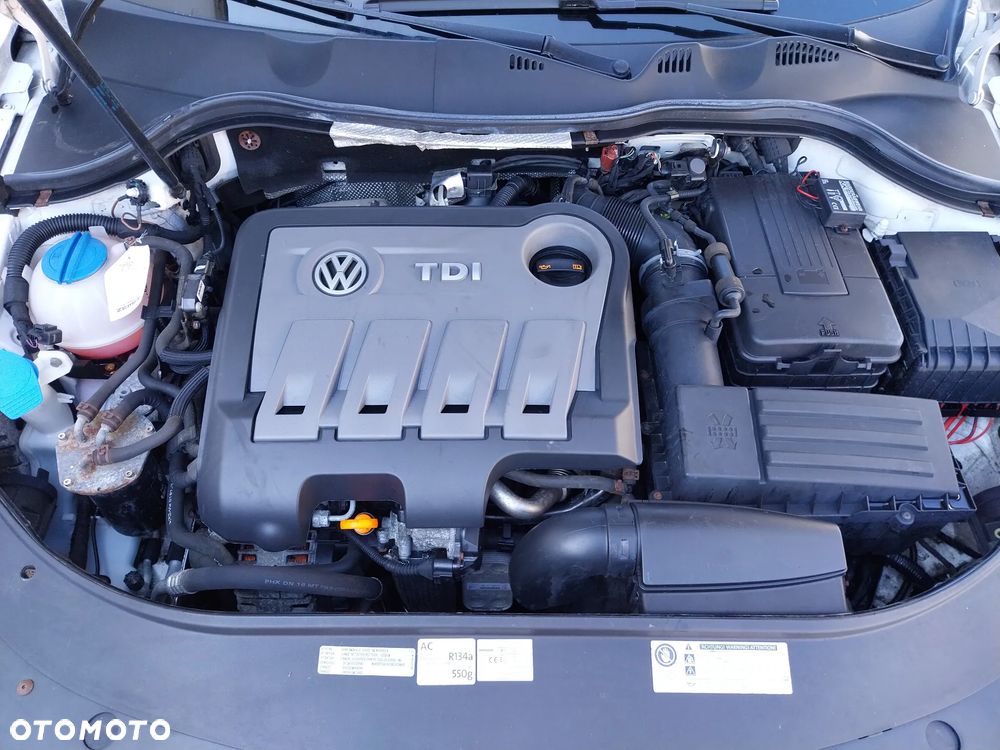 Volkswagen Passat 2.0 TDI DSG BlueMotion Technology Trendline - 17