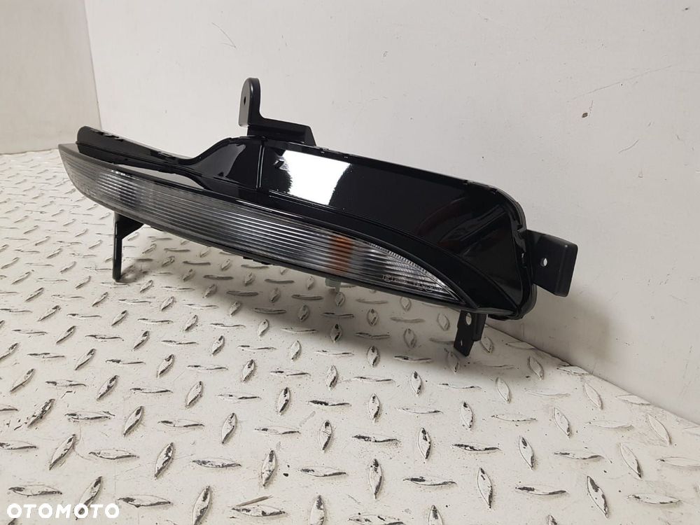 NOWY ORYGINALNY KIERUNKOWSKAZ LEWY PRZEDNI RENAULT MEGANE 4 IV 15-20 261354958R  2BA012.349-01 - 4