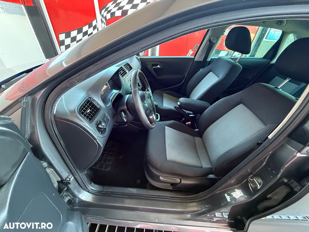Volkswagen Polo 1.2 Blue Motion Technology Team - 9