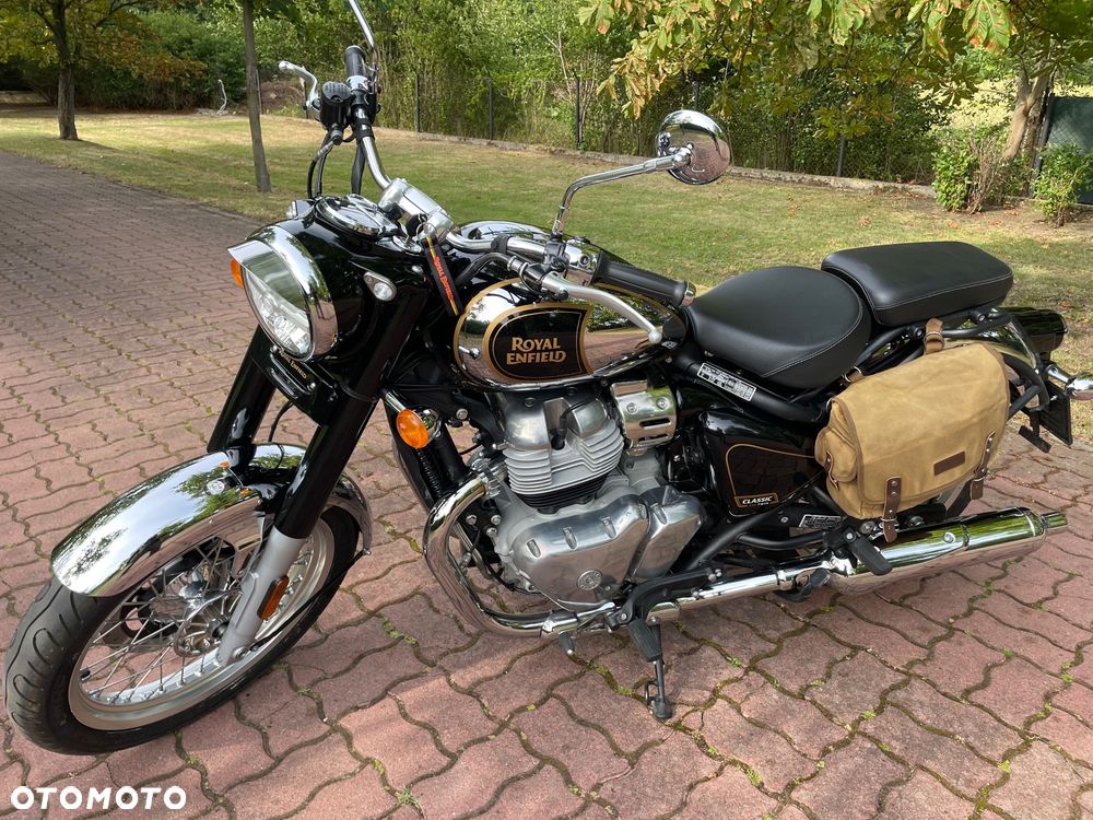 Royal Enfield Classic - 1