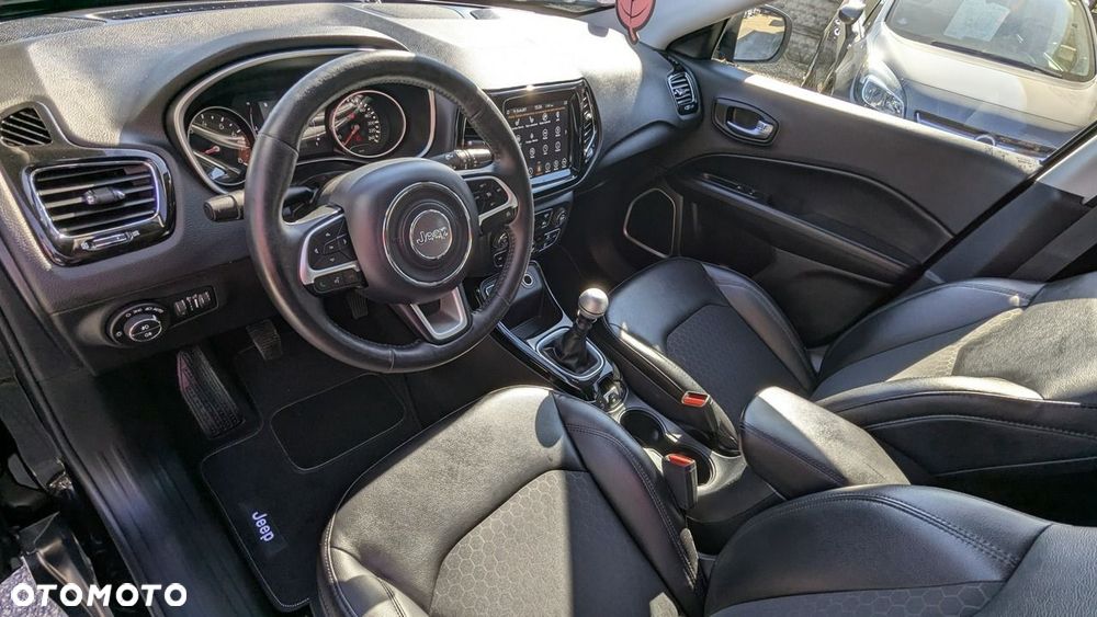 Jeep Compass - 14