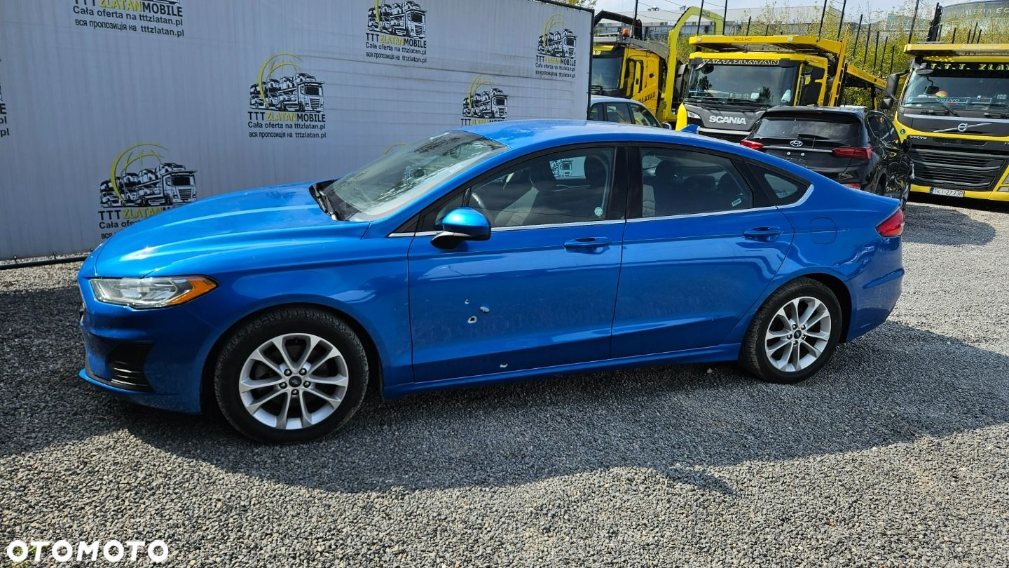 Ford Fusion - 17