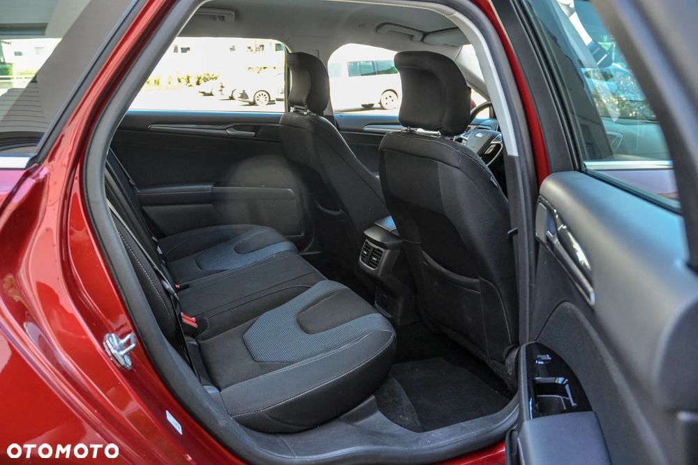 Ford Mondeo SW - 13