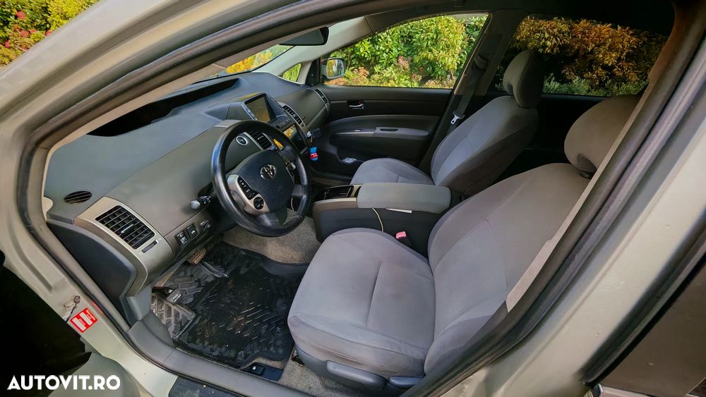 Toyota Prius - 9