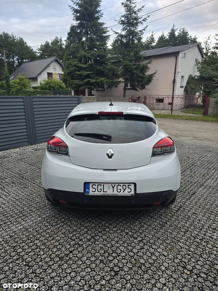 Renault Megane 1.9 dCi FAP Dynamique - 9