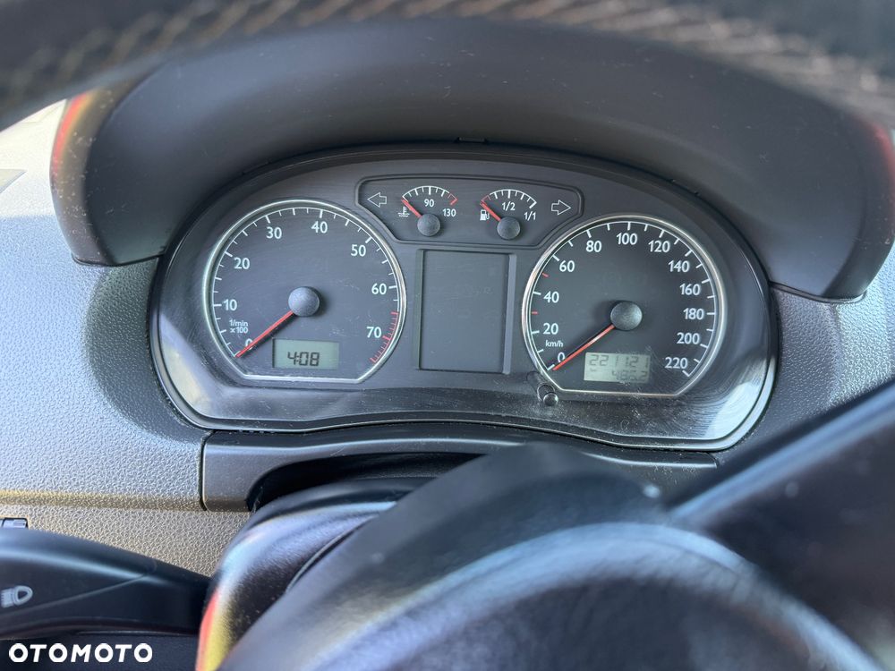 Volkswagen Polo 1.4 16V - 13
