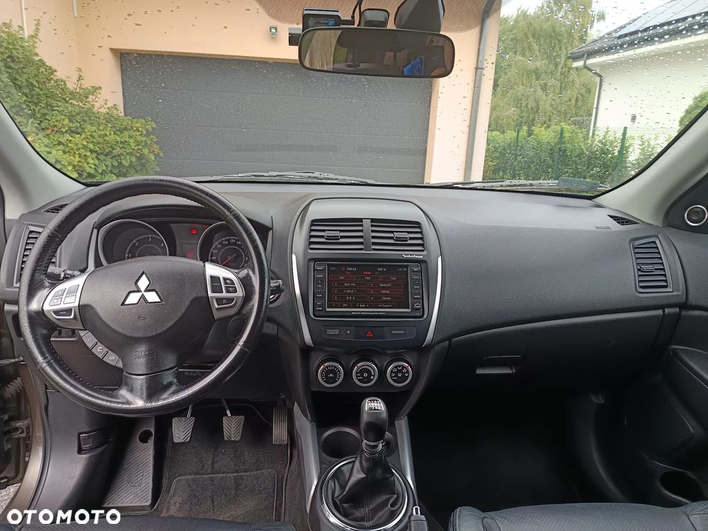 Mitsubishi ASX 1.8 DID Instyle NAVI 4WD AS&G - 11