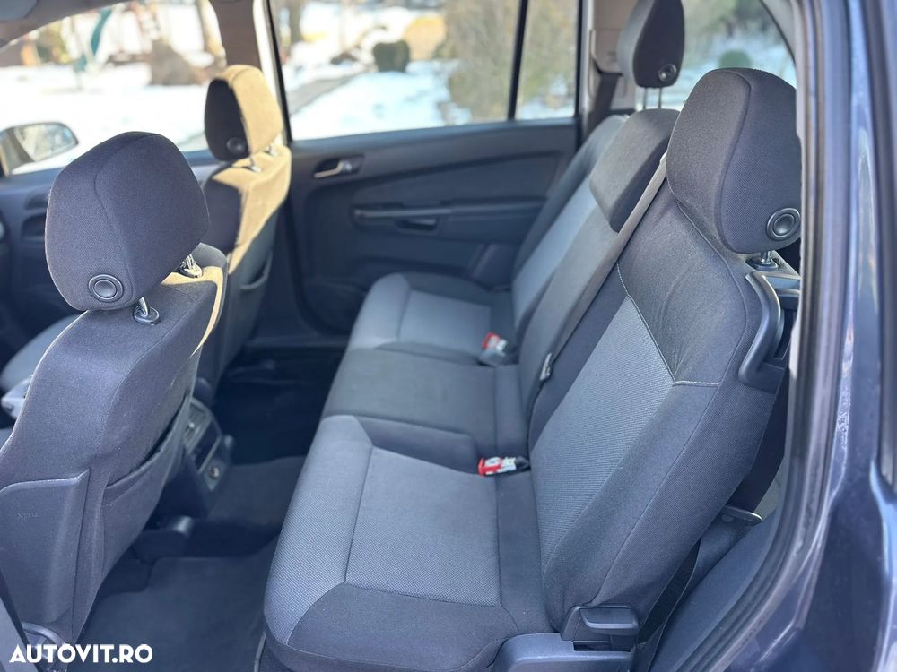 Opel Zafira 1.9 CDTI Essentia - 15