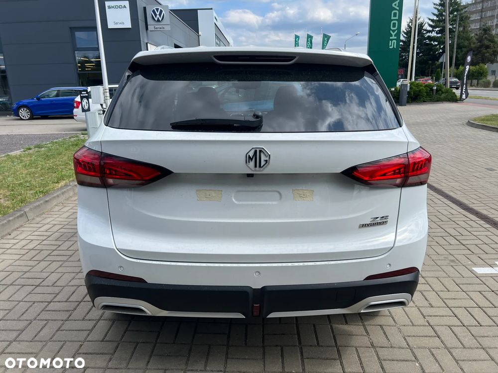 MG ZS Hybrid+ - 6
