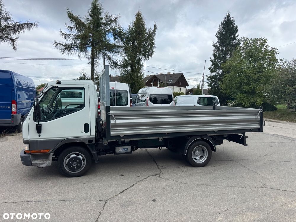 Mitsubishi Canter - 9