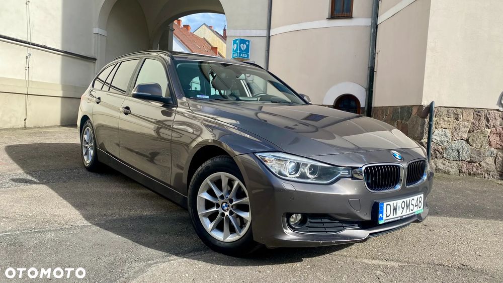 BMW Seria 3 318d xDrive - 1