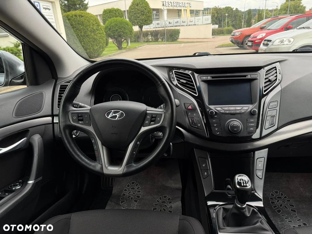 Hyundai i40 1.6 GDI Comfort + - 26