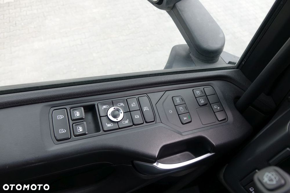 Scania 500R / EURO 6 / STANDARD / AUTOMAT / RETARDER / KLIMATYZACJA POSTOJOWA / LODÓWKA  /  2 ZBIORNIKI - 26