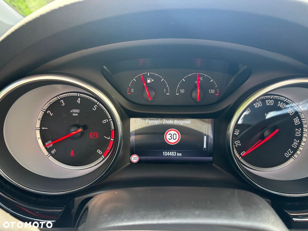 Opel Astra 1.4 Turbo Business - 27