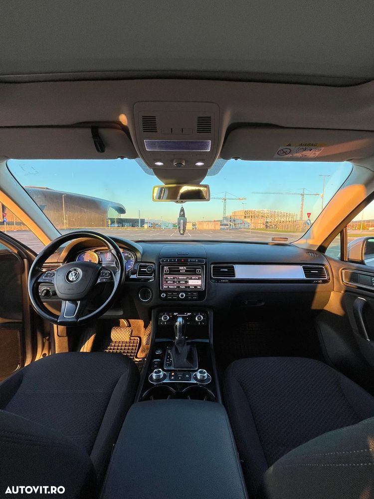 Volkswagen Touareg - 11