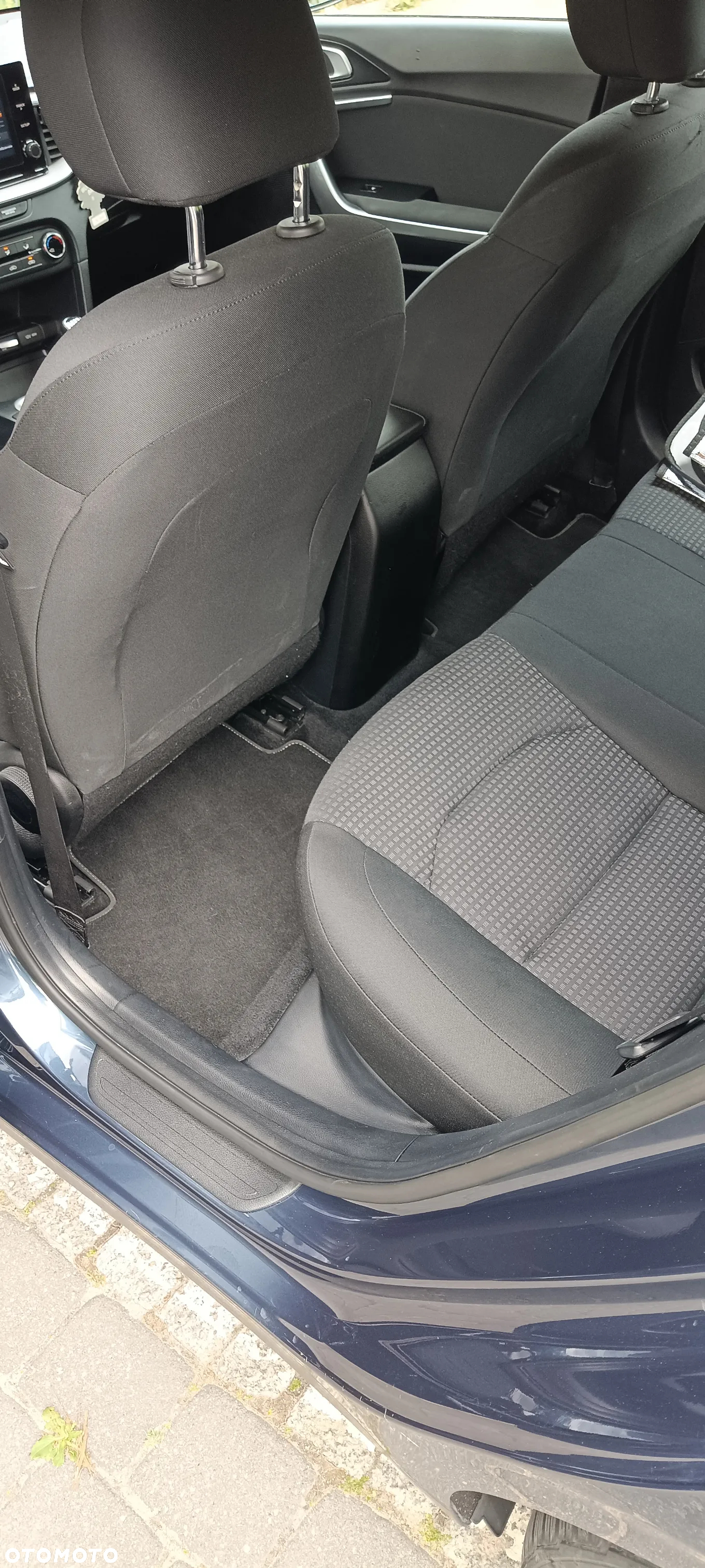 Kia Ceed - 9